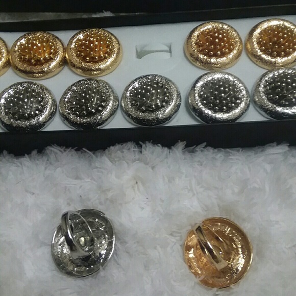 Box with 12 rings - Picture 2 of 3